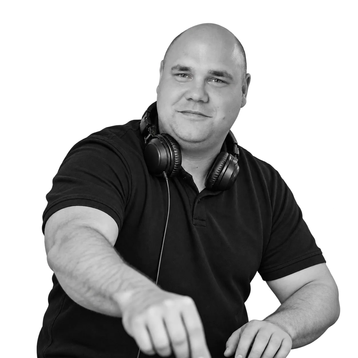 Kovács Miki – saját fotói alapján készített kreatív DJ-portré